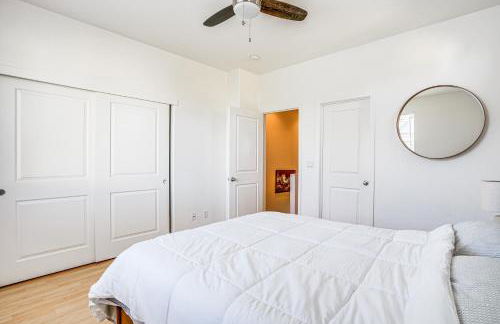 Walk to BART Station Richmond Townhome with Balcony - Photo 17