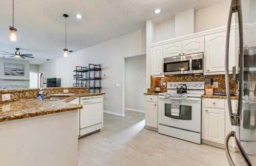 Dock, Lanai and Pool! Modern Red Bug Lake Retreat - Foto 14