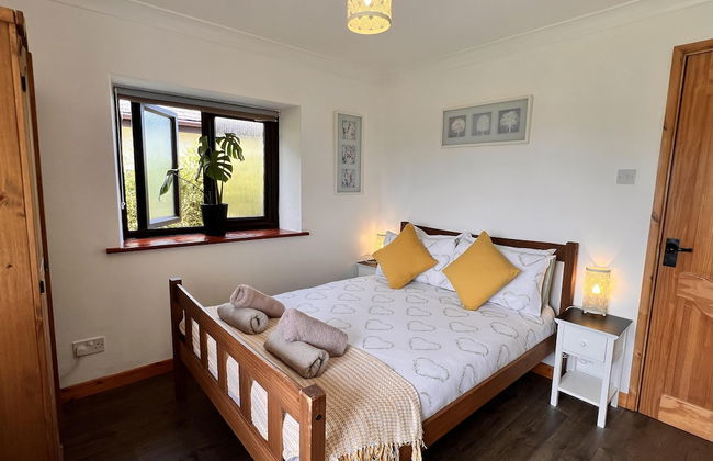 Detached 3 Bed Cottage, Mountain Views- Pets, Wifi - Photo 2