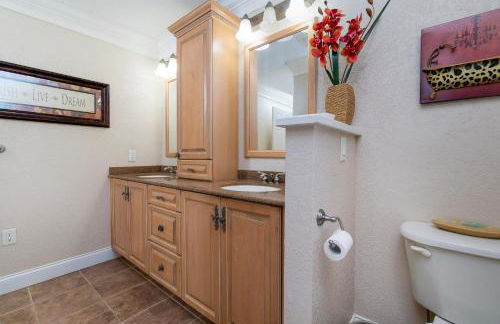 Villa Hibiscus-Waterfront-Free Heated Pool-Dock-Bikes-Other Amenities - Photo 48