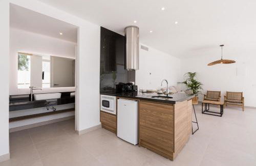 Bossa Bay Suites with Private Pool - MC Apartments Ibiza - Foto 99