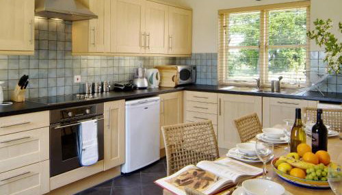 Len Cottage - Photo 4