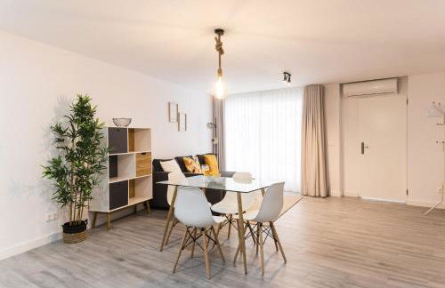 Moonkey - Apartamento mediterráneo con jacuzzi y luz natural - Photo 9