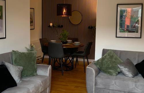 2 Bed Flat - Sleeps 6 - Parking - Wifi - Foto 12