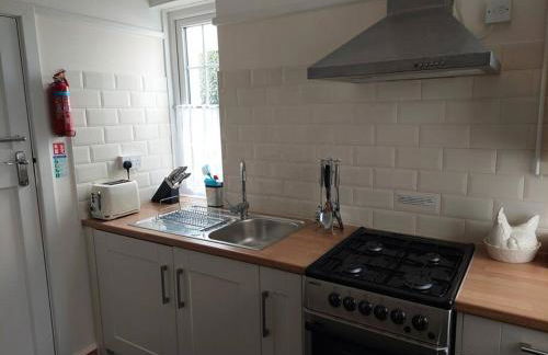 Private apartment, parking, sea and country views - Photo 13