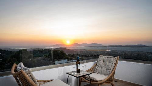 Archangel's Nest- Wings & Hideaway - Foto 1