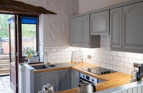 Mill Barn, Castle Carrock, dogs welcome, hot tub with countryside and reservoir views - Foto 12