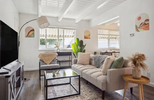 UC Proximity - Cozy City Stay - Free Parking Spot - Photo 28