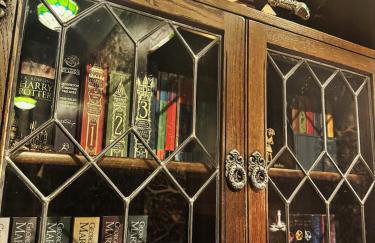 Wizards Retreat - 8 Mins to Warner Bros Studio! - Foto 6