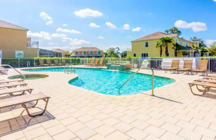 Upstay-Luxury 3BR Home w Private Pool & Games Room - Foto 39