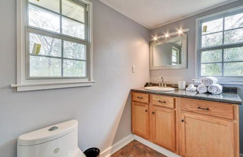 3 Mi to Stone Creek! 2-Acre Family Tallassee Gem - Foto 13