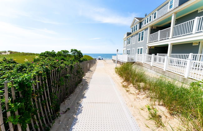 Edgewater Beach Resort, a VRI resort - Photo 48