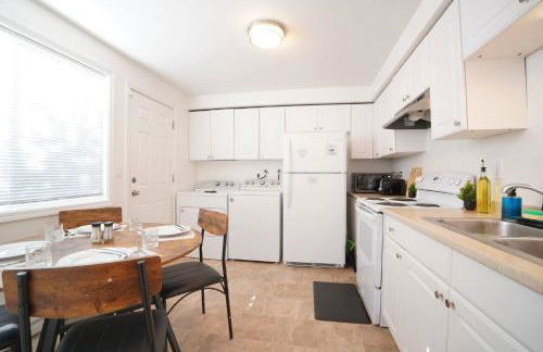 Cozy 2B1B 1 King 1 Queen• Remodeled• Wifi• Parking - Foto 19