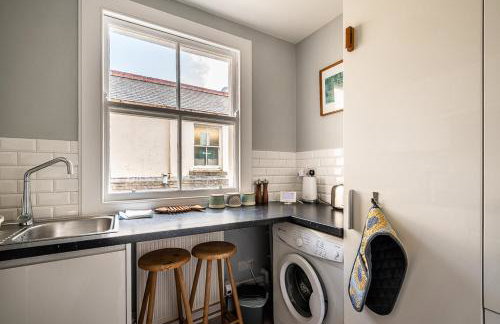 Garden View - Characterful bijou Dartmoor Apartment - Photo 8