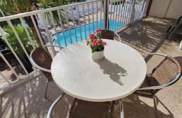 Holiday Villas II ON THE BEACH w/Intercoastal View - Foto 6