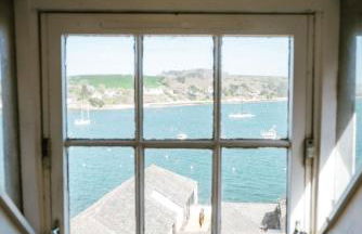 Breathtaking High Street Townhouse With Stunning Sea Views at 'The Old Fishermans Townhouse' - Foto 25