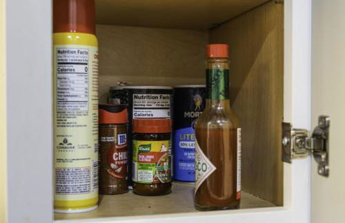 Stockyards- 4min Pet Friendly 3BR Luxe Gem - Foto 116