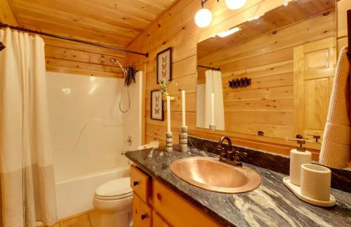 Hot Tub and Fire Pit Fall Family Retreat in Murphy! - Foto 15