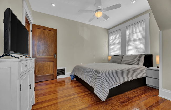 Oakley Square 3br Charmer - Total Walkability 3 Bedroom Home by RedAwning - Foto 3