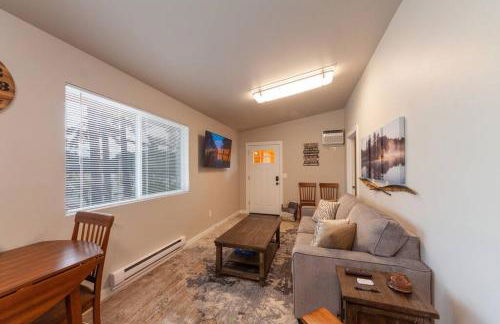 Comfortable Duplex Unit - Beautiful Lake Views! - Foto 10