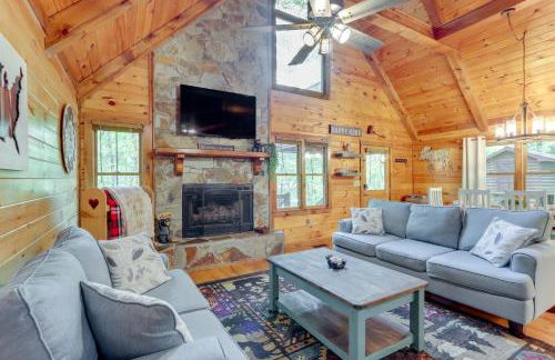 Mineral Bluff Cabin Hot Tub, Pets, and Peace - Foto 3