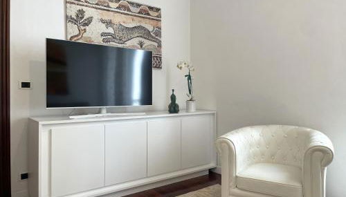 Villa Eugenia - Luxury Flat with Parking Space - Foto 2