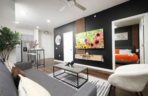 1BR Escape w Pool,Gym-Near Rvrwalk,Dome & Cnv Ctr - Foto 6