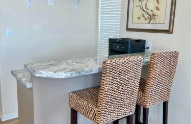 Breathtaking Beachfront Home - Foto 10