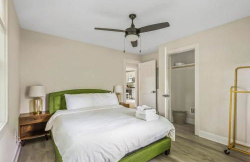 Pet Friendly Family Home Steps to Raleigh Greenway - Foto 27