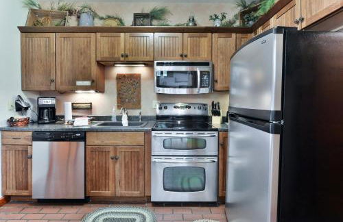 The Hiding Place - Foto 22