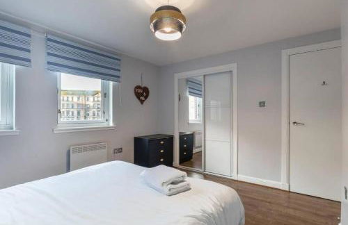 Modern Merchant City 1 BED Apartment with Free Parking - Photo 5