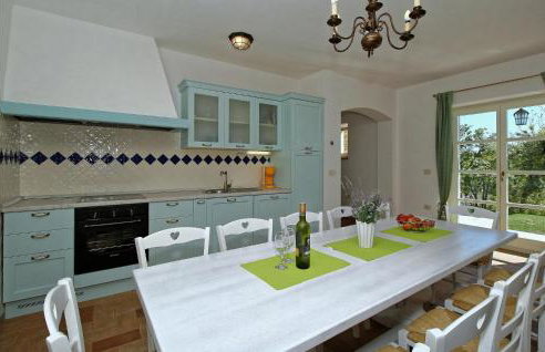 6 Bedroom Cozy Home In Pazin - Photo 3