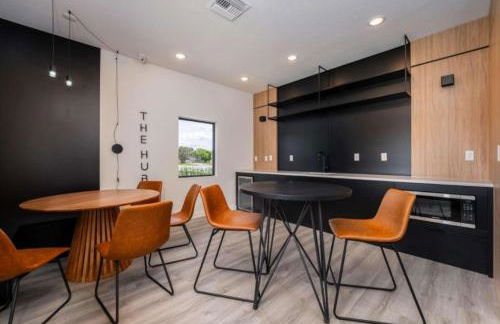 3 Bedrooms 3 Baths Hub Westside Reserve 3240Ed - Foto 9