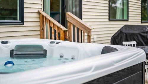 4BR, 2 & half Bath, Hot Tub, Private Parking, Near Ark - Foto 2