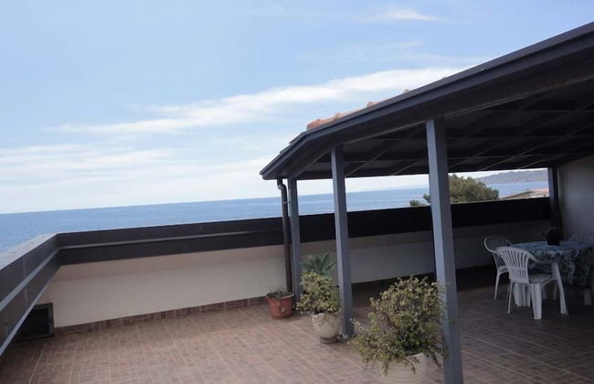 Wonderful Apartment in Front of the sea - Photo 5