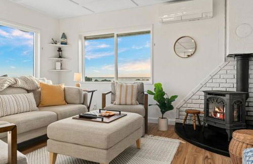 Cozy Coastal Getaway • Panoramic Ocean Views - Foto 9