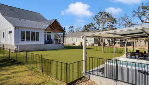 The Woodland Escape with Concierge Services - New Listing - Foto 5