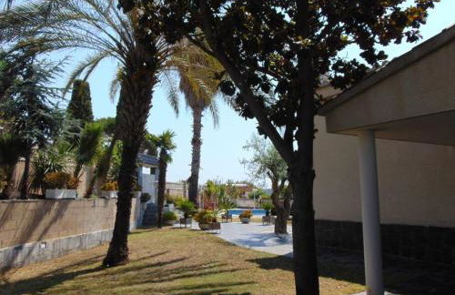 Basketball court, pool, BBQ, gardens, seaviews - Foto 36