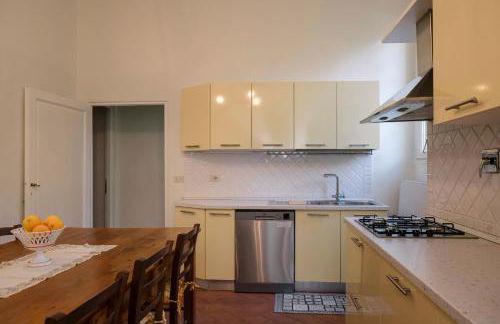 Villa with Exclusive Garden in Rignano, Tuscany - Foto 20