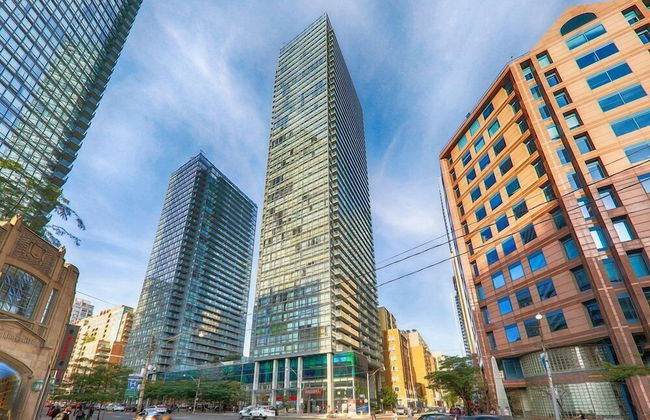 Stylish Suite in Downtown Toronto - Photo 1