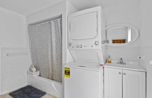 17-19Cozy&Spacious 6BR home in Malden with window AC and free parking - Foto 7