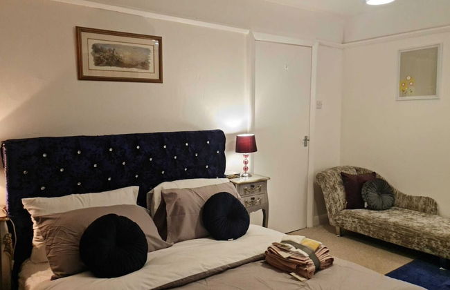 Immaculate 3-bed House in Middleton - Foto 9