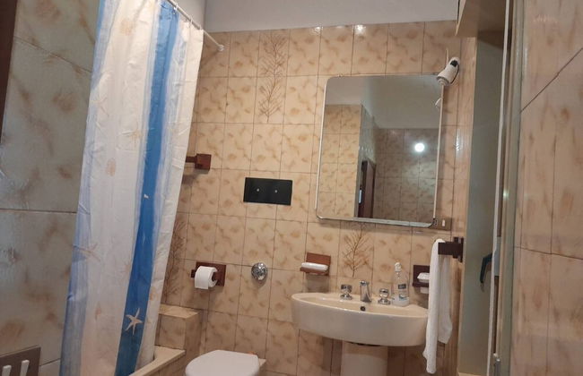 Countryside Villa With Private Pool - Photo 11