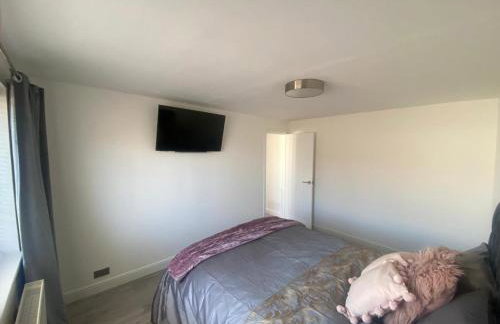 Prestatyn 2-bed Bungalow, Sleeps 5 With Hot Tub - Foto 35