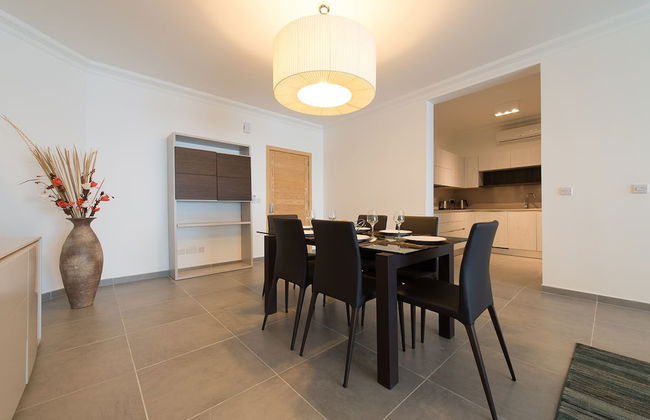 Seafront Luxury Apartment Incl Pool - Foto 6