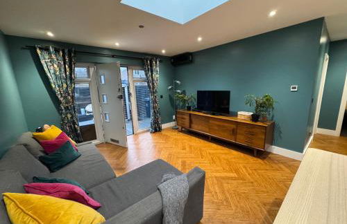 Streatham House - 2 Bedroom - Sleeps 6 - Free WiFi - Foto 8