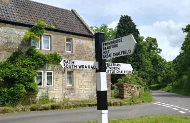 STABLES Stylish comfortable peaceful cottage with parking and outdoor space - Photo 78