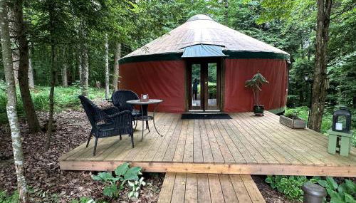 Luxury Yurt Rental Hidden in the Forest near Bristol, Vermont - Foto 2