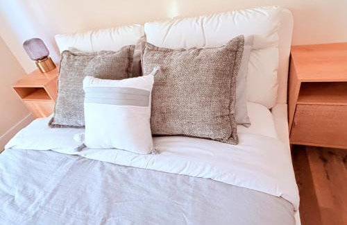 Minutes to ONT Airport And Entire Home With Billiards - Foto 51