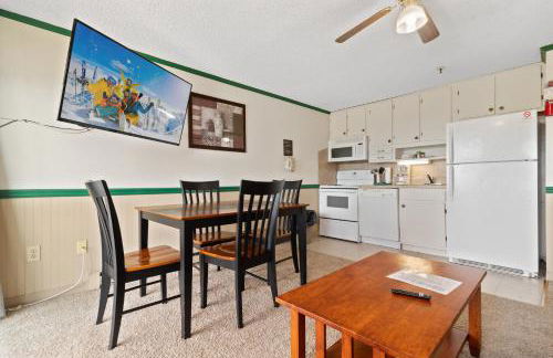 ML240 Mountain Views Next to slopes Gated Parking - Foto 4